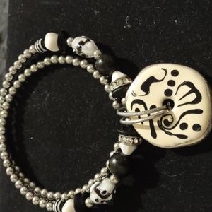 BLACK AND WHITE COIL CHARM NECKLACE